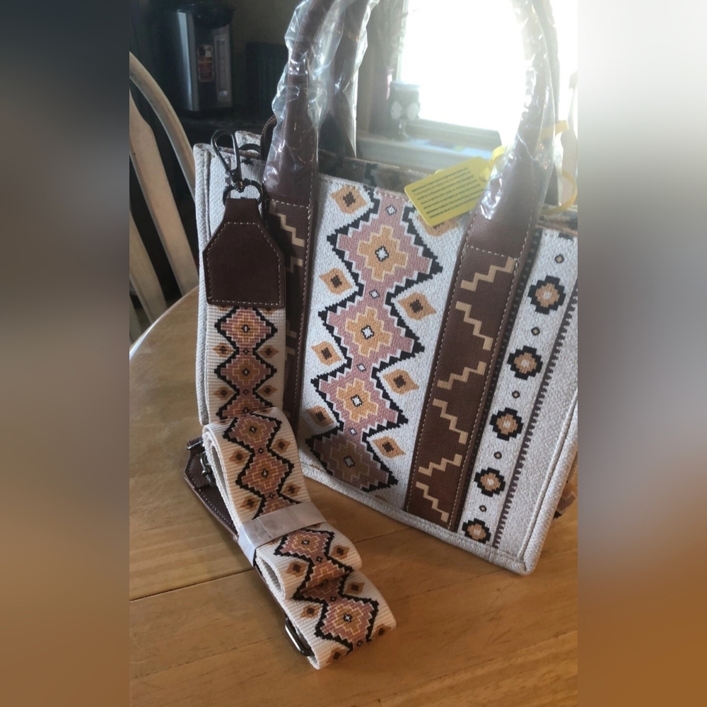 Wrangler Brown and Cream Patterned Tote Bag..Brand New